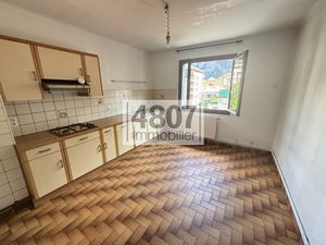 Location Appartement 1 pièce 36m² CLUSES 74300
