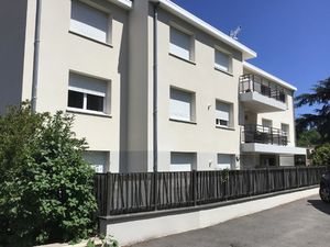 Location Appartement 3 pièces 69m² CHAMALIERES 63400