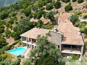 Villa d’Architecte Vue Panoramique sur les Îles d’Or
