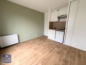 Appartement à louer 1 pièce 17.26 m² - Tours (37) - 538€
