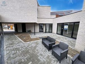 Modern gelijkvloers nieuwbouwappartement met 2 slaapkamers  terras & topafwerking centrum 