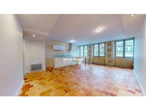 Magnifique T3 dans immeuble de 1850 avec ascenceur