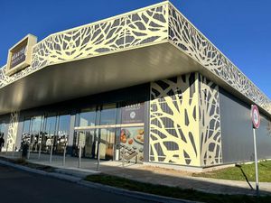 LOCAL COMMERCIAL A LOUER