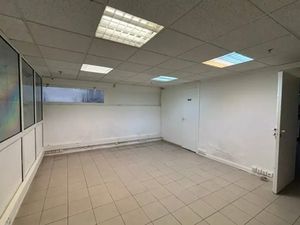 LOCAL COMMERCIAL A LOUER