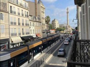 Location appartement 3 pièces 67 m² à Marseille 6 (13006)