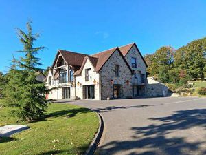 Vente Maison à La Chapelle-d'Andaine (61140) : à vendre / 570m² La Chapelle-d'Andaine