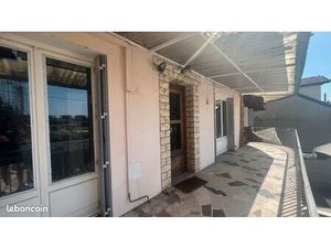 LOT IMMOBILIER: T4 avec excellent potentiel d'aménagement avec terrasse - petit T2 – parki