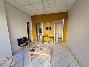 Location commerce 3 pièces 45 m² à Aubagne (13400)