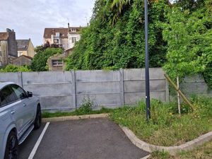 Place de parking sécurisé