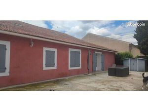 À louer – T3 en rez-de-chaussée avec grande terrasse à Éguilles