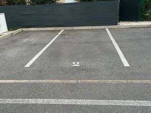 Place de parking à louer