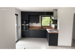 Maison à louer sur la commune de Cranves-Sales