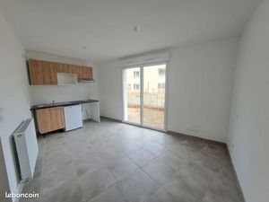 Studio 1 pièce 28 m²