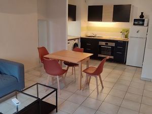 T3 Meublé Très bon état Parking et Balcon