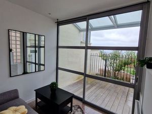 Jolie et lumineux T1 bis meublé + terrasse plein sud