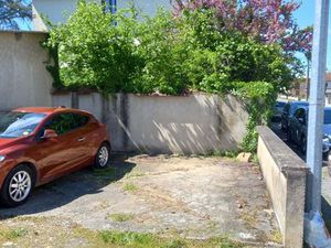 Montluçon Place de parking proche école de Gendarmerie