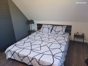 Chambre meublée avec accès cuisine commune