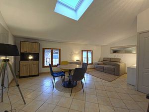 Location Appartement 2 pièces 43m² POURRIERES 83910