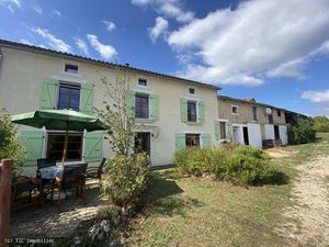 Vente maison 4 pièces 123 m² Nanteuil-en-Vallée (16700)