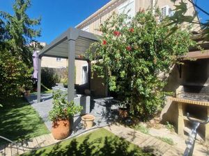 MARSEILLE VILLA T4 SUR 331 M² DE TERRAIN PISCINE GARAGE