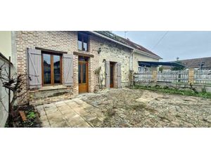 Location Maison 4 pièces 83m² LUSIGNY SUR BARSE 10270