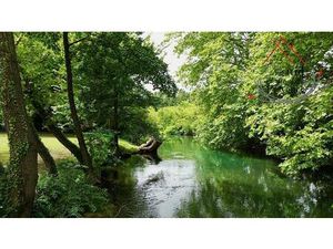 Propriété avec 5 habitations en campagne proche de l'Isle sur la Sorgue