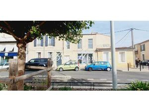 A Vendre Nîmes  proche Jean Jaurès  habitation ou local professionnel de 60 m2 au total en