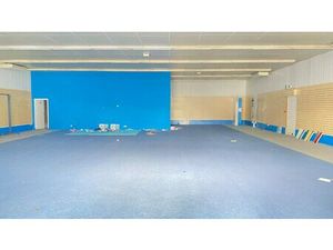 Location Local commercial 387m²