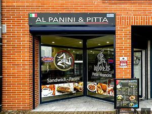 Surface commerciale à vendre à Boulevard Allende 5 Fontaine-l'Évêque (VBD66201)