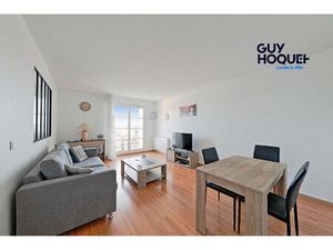 Appartement Combs La Ville 2 pièce(s)  dernier étage - Balcon - Cave.