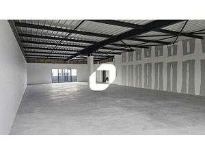 A LOUER  CELLULE D'ACTIVITE ET BUREAUX PROCHE AEROPORT
