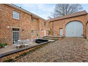 Huis te koop in Zichen-Zussen-Bolder met 4 slaapkamers