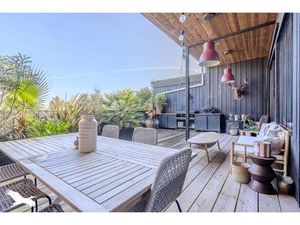 Vente maison 8 pièces 231 m² Bordeaux (33800)