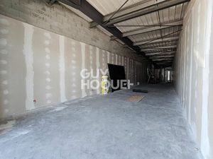 A vendre - Local commercial 100 m2 à Portes les Valence (26)