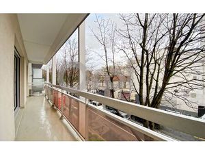 Location appartement  85.02 m² T-2 à Paris 20  2 000 €