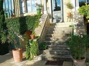 Cote Chalonnaise Entre Beaune Et Le Clunysois   Vraie Et Ravissante Demeure Bourguignonne