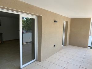 Location appartement 4 pièces 86 m² à Balaruc-le-Vieux (34540)