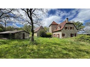 Ensemble en pierre avec grange à proximité de Limogne-en-Quercy