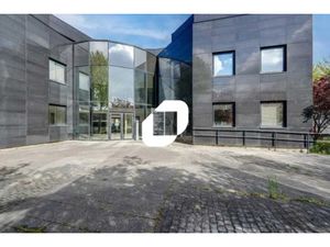 A VENDRE  Bureaux en très bon état