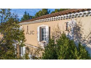 Exclusivite - Authentique Mas Aux Volumes Remarquables