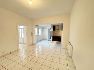 Location appartement 2 pièces 47m2 Reims 51100 - 540 € - Surface Privée