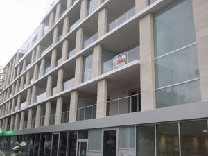 Location parking 13m2 Reims 51100 - 100 € - Surface Privée