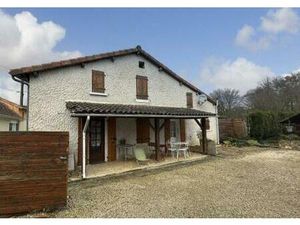Maison De Village Avec Jardin