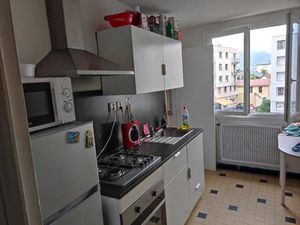 Location appartement 4 pièces 68 m² à Grenoble (38000)