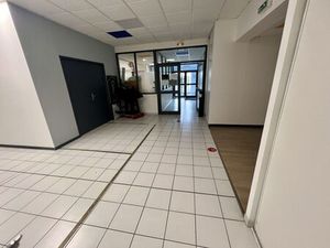 Vente commerce 1 pièce 4090 m² Nantes (44200)