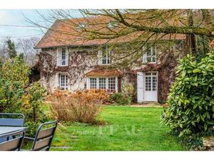 Proche Neauphle le Château belle maison ancienne