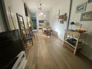 Maison 3 chambres + local commercial - Jardin sans vis-à-vis - À proximité immédiate du tr