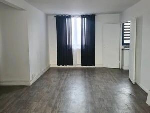 Location appartement 4 pièces 84 m² à motte castrale du Breucq (59491)