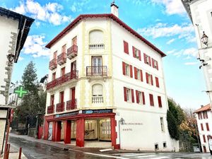 Location commerce 60 m² à Hendaye (64700)