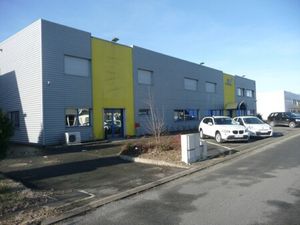 Location Local Professionnel 383m²